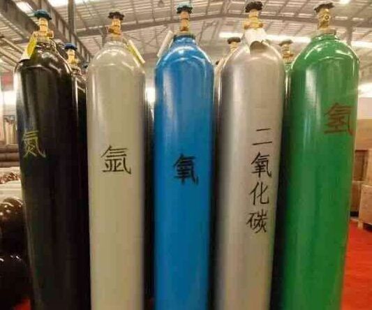 太原工業(yè)氣體氧氣，乙炔，氬氣，氮?dú)獾闹迫∨c用法